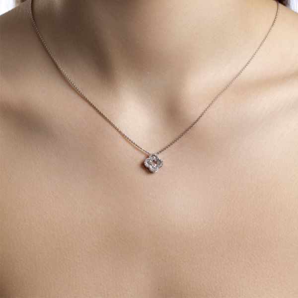 Подвеска с 24 бриллиантами 0.12 карат из белого золота 142895