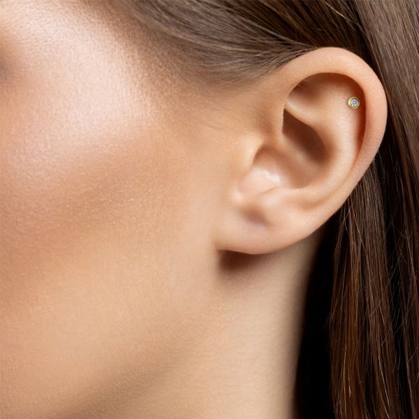 Пирсинг с бриллиантом 0.037 карат из лимонного золота 143708