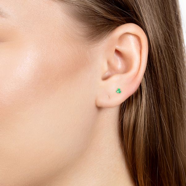 Пирсинг с 3 изумрудами из лимонного золота 144677