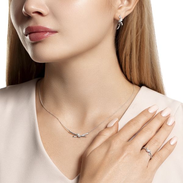 Колье с 25 бриллиантами 0.125 карат из белого золота 135270